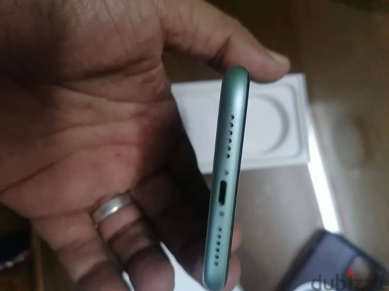 ايفون ١١ زيتوني ١٢٨ جيجا  Iphone 11 for sale 128 giga green 7