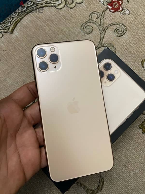 iPhone 11 pro max 256  شريحتين 2