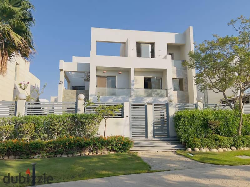 Villa for sale in Cleopatra Square compound in front of Galleria Mall - Sheikh Zayed Ready to move 0