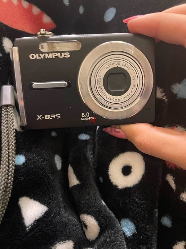 digital camera 0