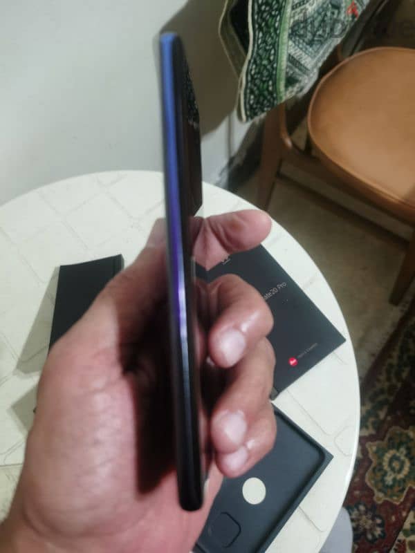 Mate 20 pro ميت ٢٠ برو 8