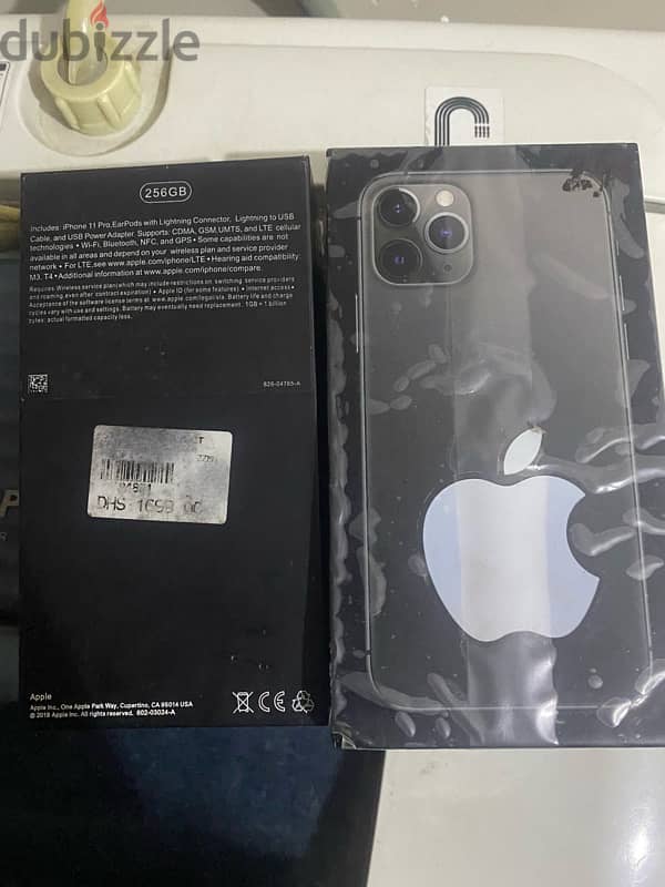 iPhone 11 Pro 256g 8