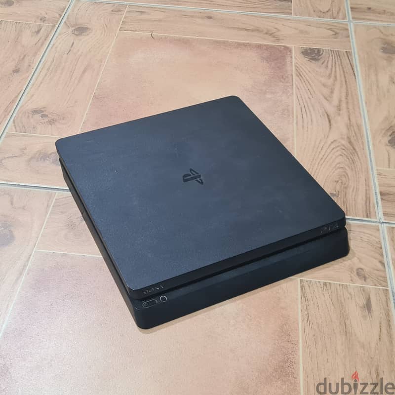 Playstation 4 slim 5