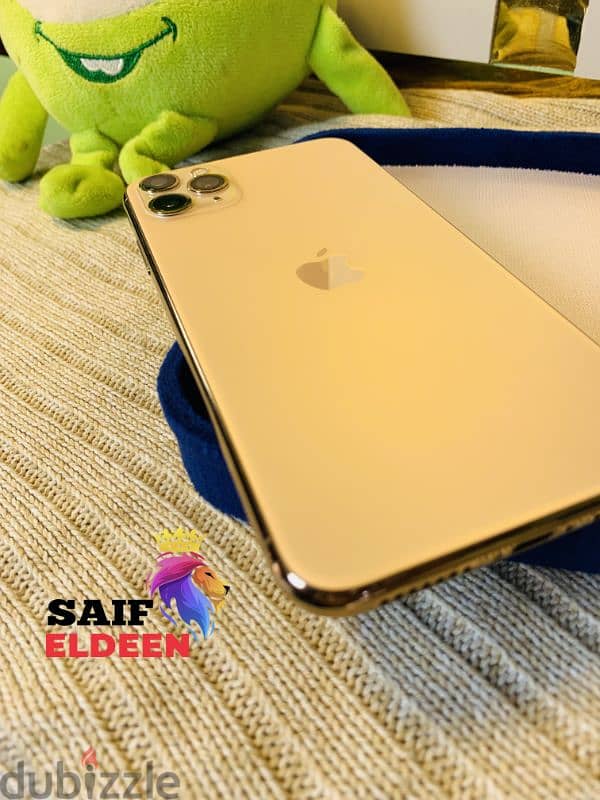 كسر زيرو متفتحش iphone 11 Pro Max 256 3