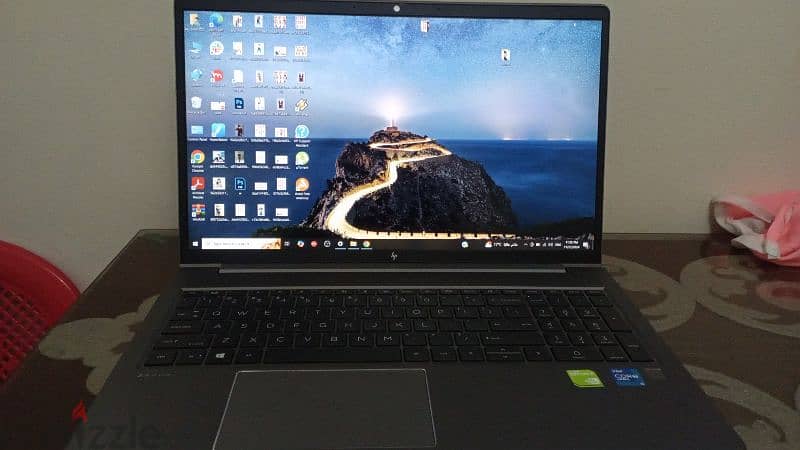 lap top zbook 7