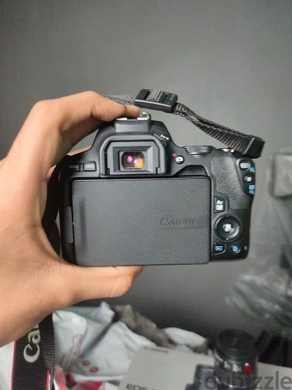 canon camera 250d 2