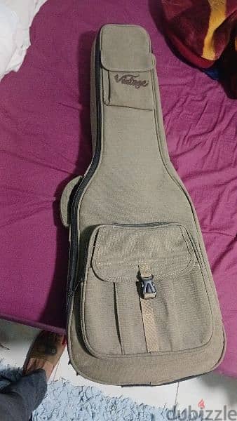 Squirebullet  + vintage case + fender shiled من فيندر فرع جدة السعودية 2