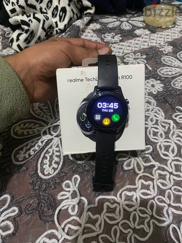 realme TechLife Watch R100 1