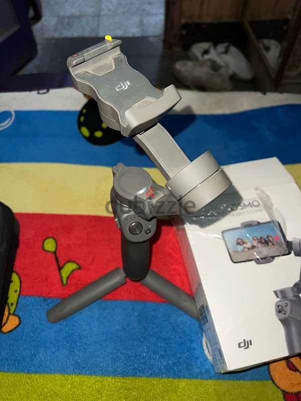 جيمبال ثلاثي المحاور dji osmo3 combo شبه الجديد 2