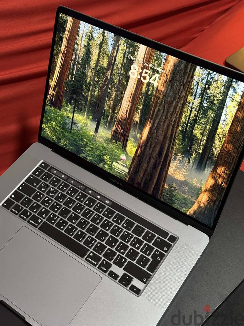 Macbook Pro 16 inch 2019 Intel i9 16 ram 3