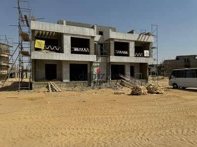 Villa 292 m for sale in Noor City - with garden