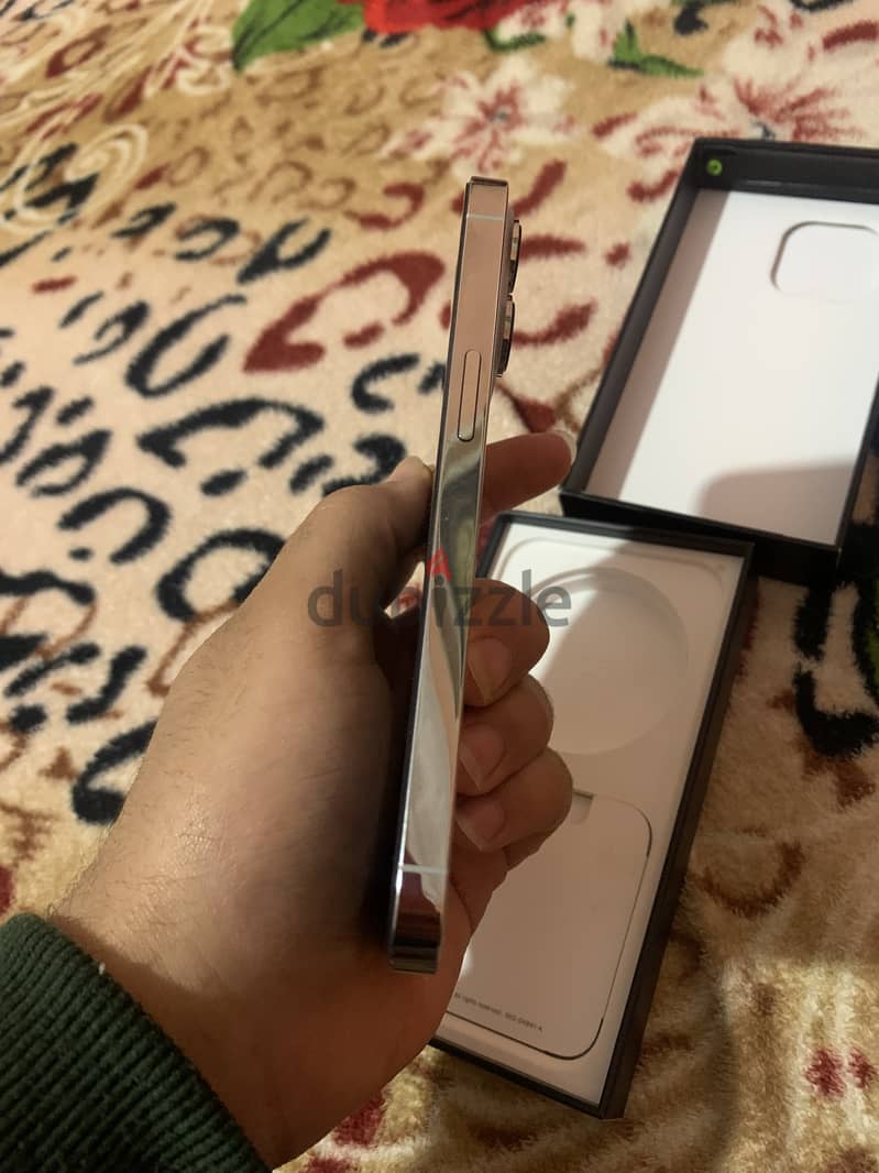 Iphone 13 pro ايفون 13 برو 4