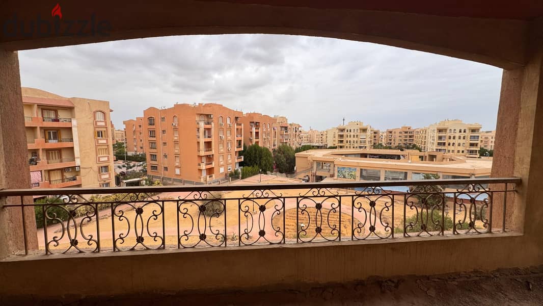 Apartment for sale in Maamoura Compound, 6th of October, facing Ali Gamal Abdel Nasser, with a distinctive view 0