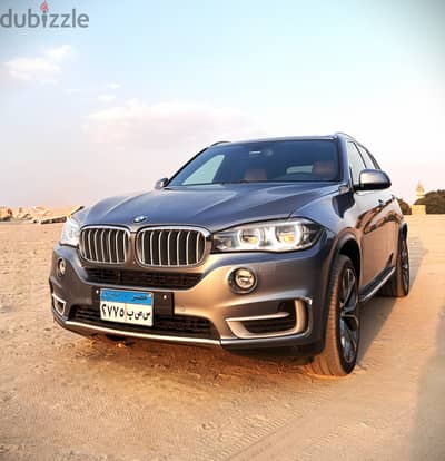 BMW X5 حالتها فوق الممتازة