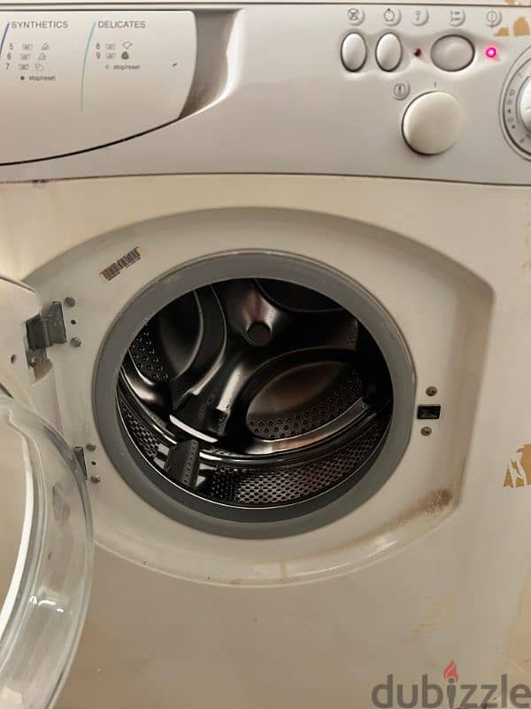 Ariston washing machine - very good condition 1