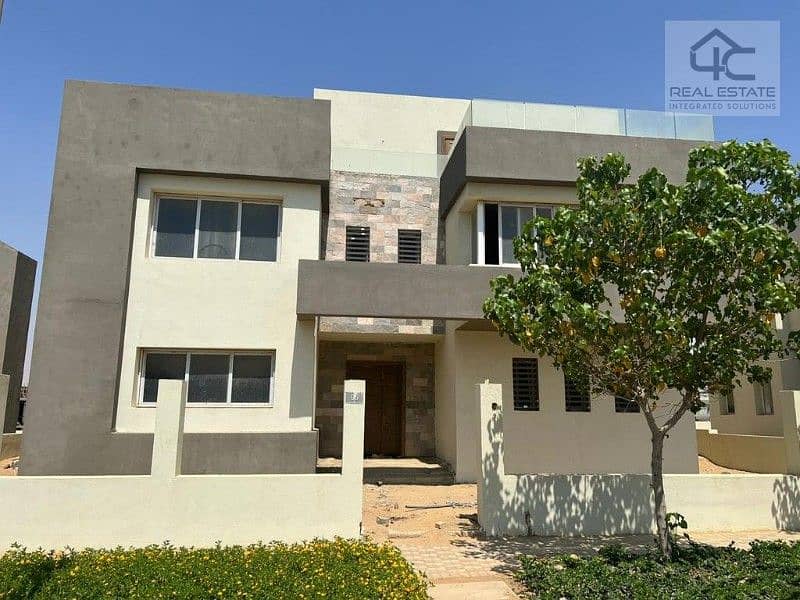 Modern Villa For Sale 327m With 450m Land area, Ready to move At The Lowest Price In Hyde Park Fifth Settlement 0