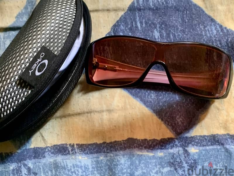 Oakley sunglasses نظارة شمسية أمريكية اصليةأوكلي بالعلبة 2