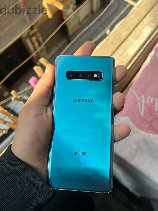 Samsung Galaxy S10 plus 1