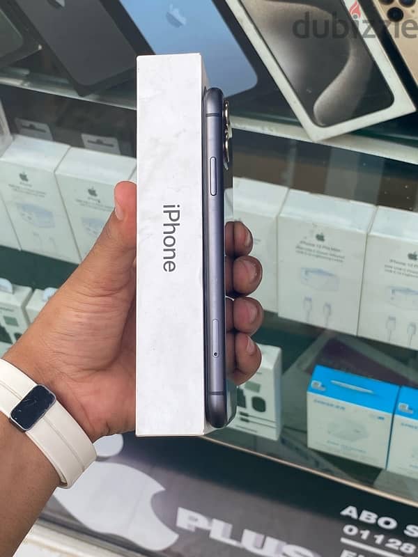 iphone11 (128) _Battre89% foll box 01128178571 2