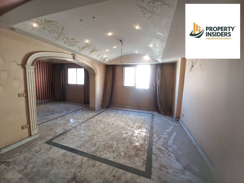 Apartment 220m for rent, new law, in Dokki, Tahrir Street 0