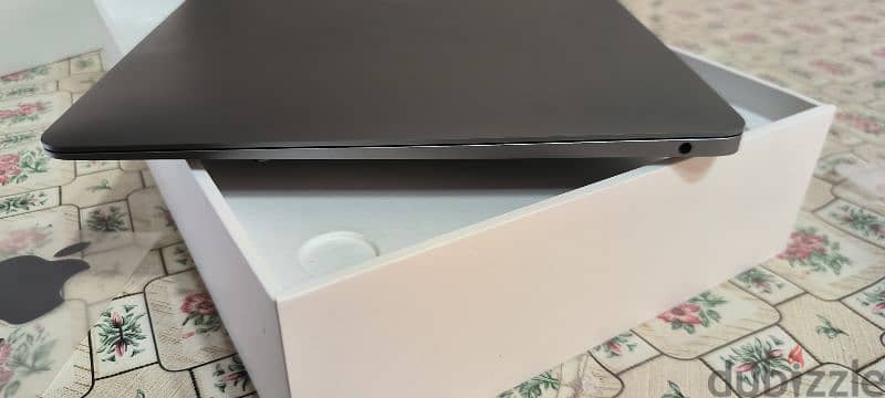 MacBook air m1 2020 99% + 2 months warranty 6