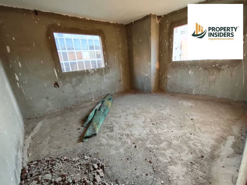 220 sqm semi-finished apartment for sale in the branches of Ahmed Orabi Street 0