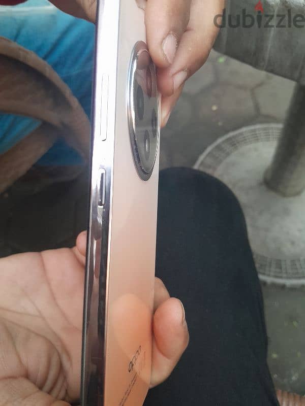 Oppo Reno 12 F 5G 0