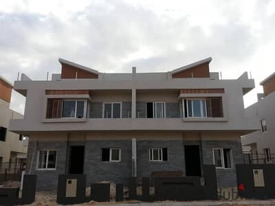 A large duplex in Dunes, in front of Sphinx Airport and Dahshur Link,