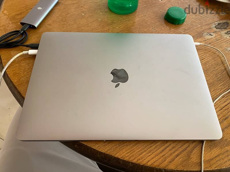 macbook pro m1 2