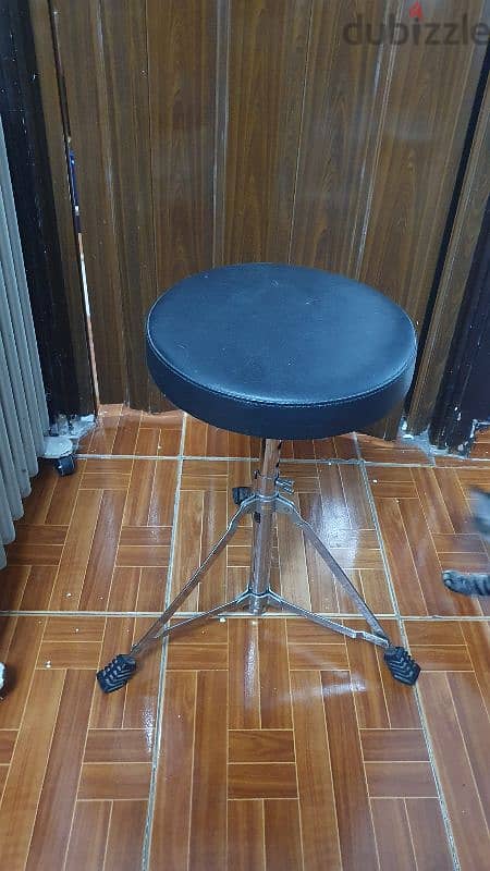 drums stool powerbeat 1