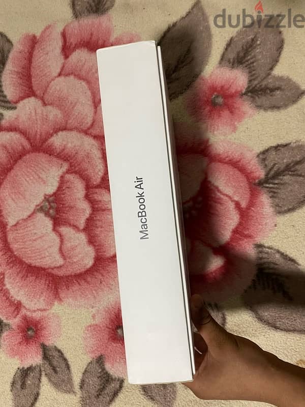 Mac book air m1 512g new not used 8