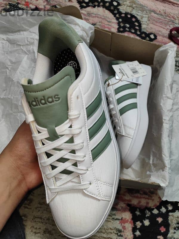 Adidas shoes original size 42 new 3