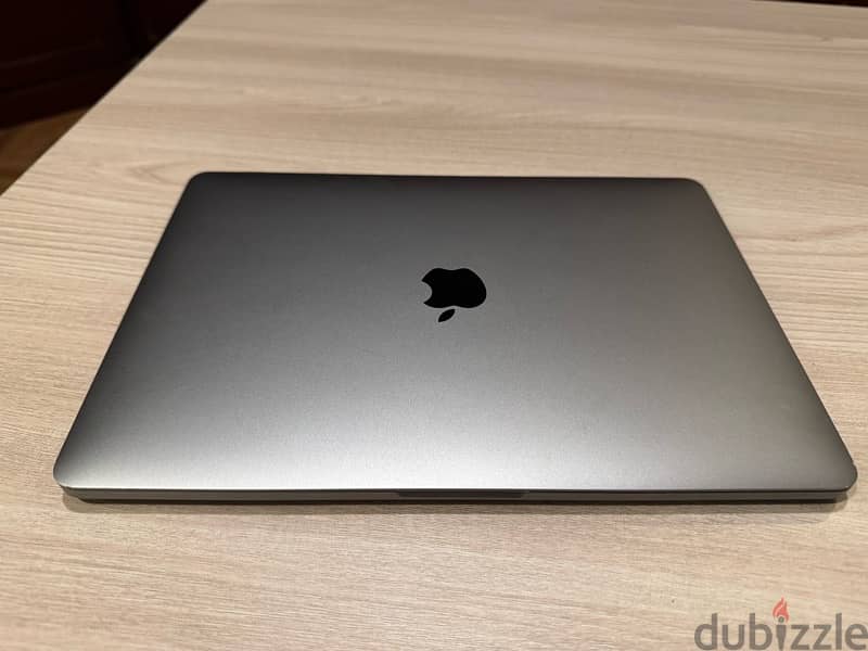 MacBook Pro 13” M1 (2020) – القوة والأناقة في جهاز واحد! 0