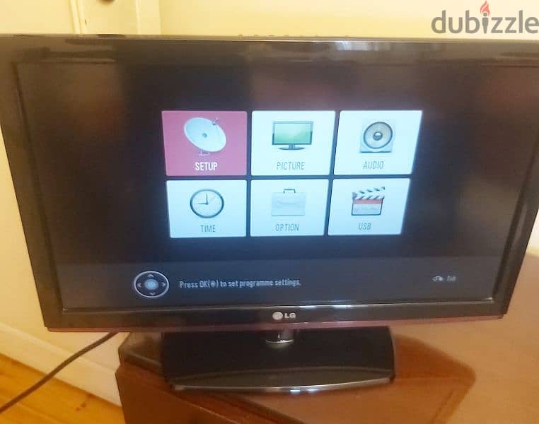 LG televison LCD HD 22" 1