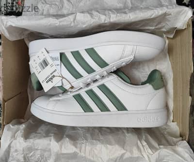 Adidas shoes original size 42