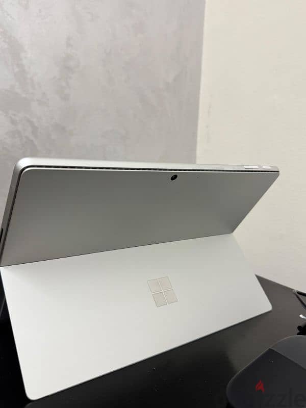 Microsoft Surface Pro 9 3