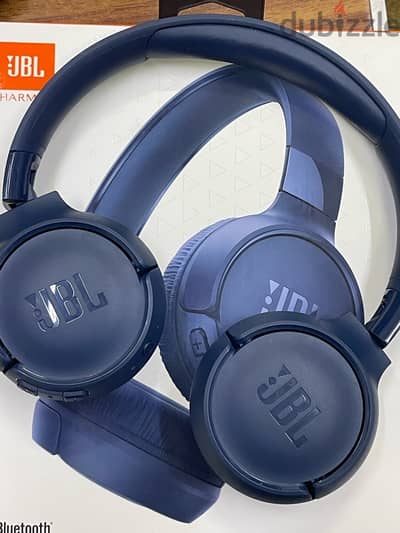 JBL headphones tune 520