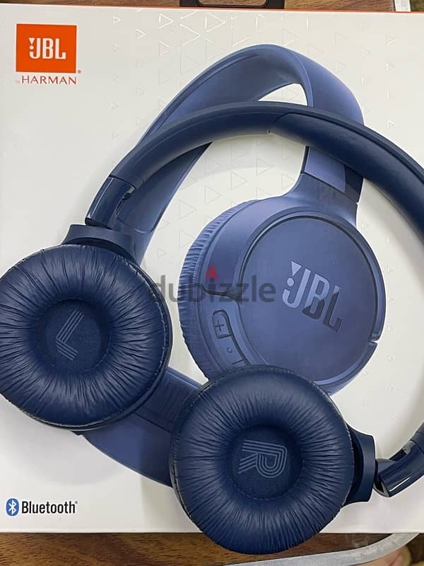 JBL headphones tune 520 1