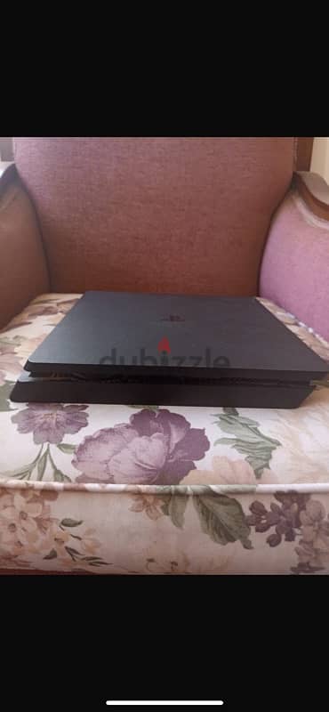 Playstation 4 Slim 1Tb with controllers 5