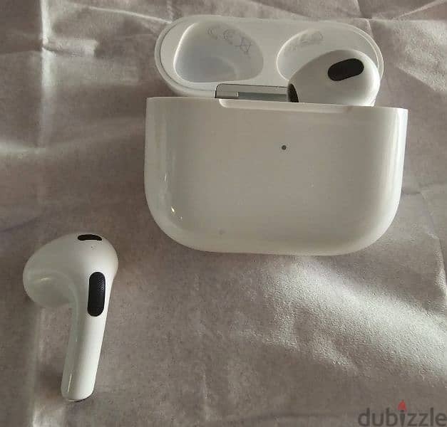 Apple airpods 3 حالة الزيرو 1