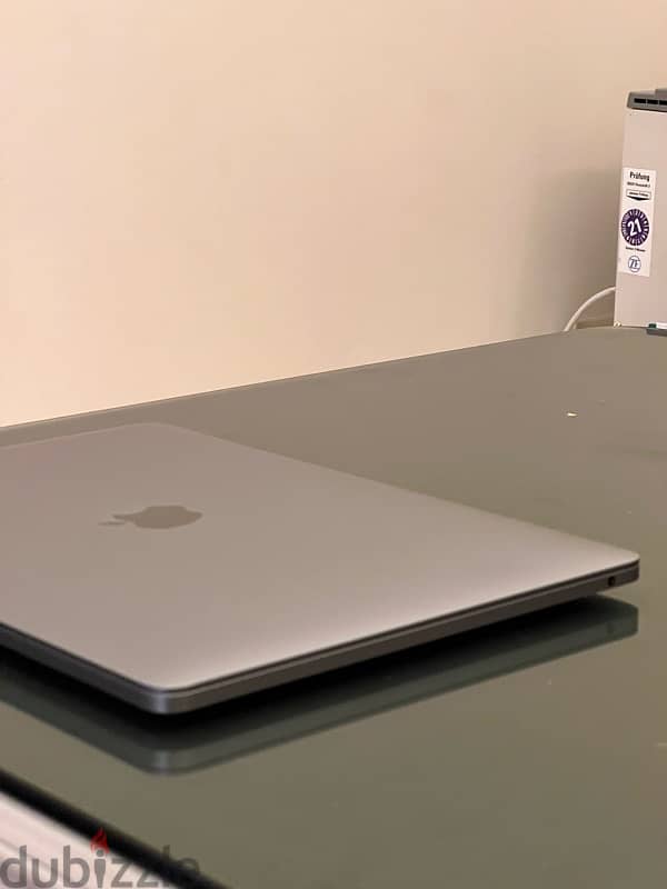 macbook pro m1 7