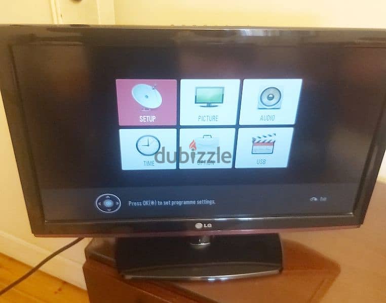 LG televison LCD HD 22" 1