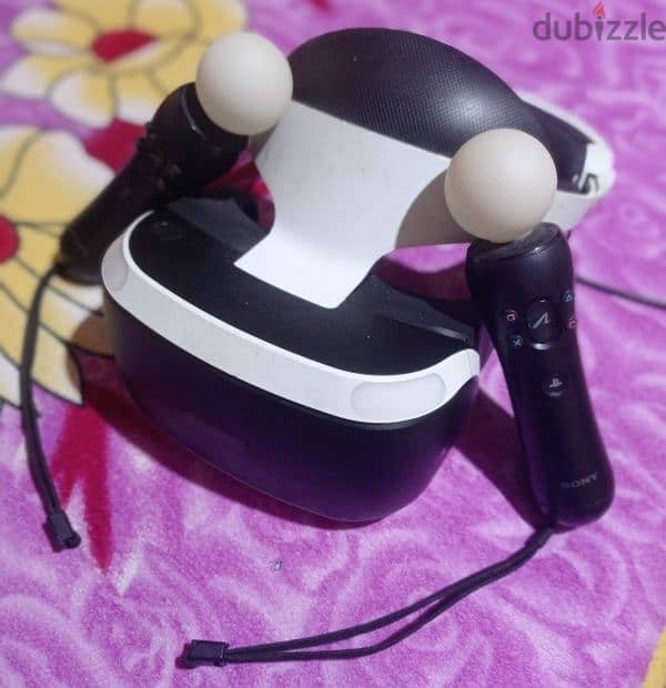 vr2 بحاله ممتازه بجميع مشتملاتها 1