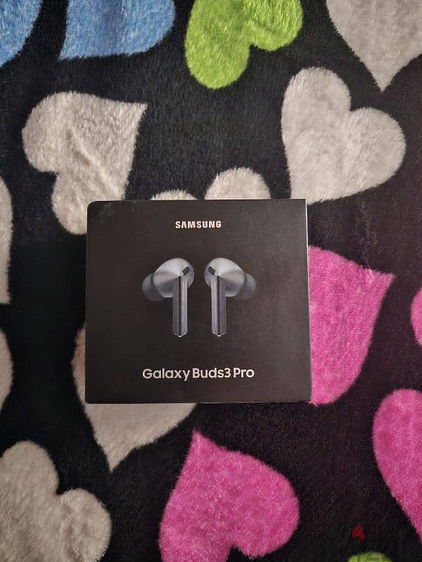 Samsung Galaxy Buds 3 Pro Silver   سامسونج جالكسي بودز 3 برو 1