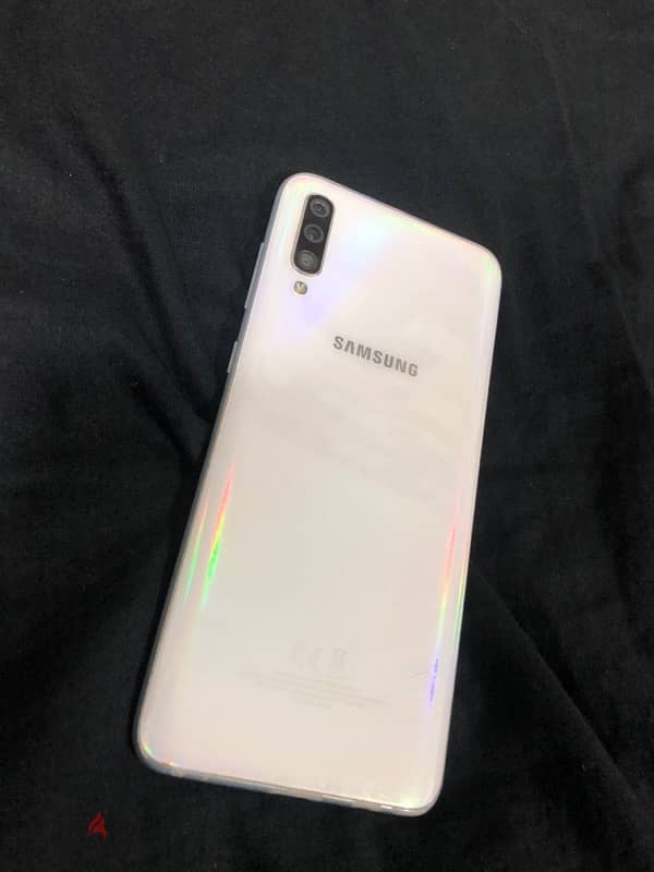 Samsung a70 1