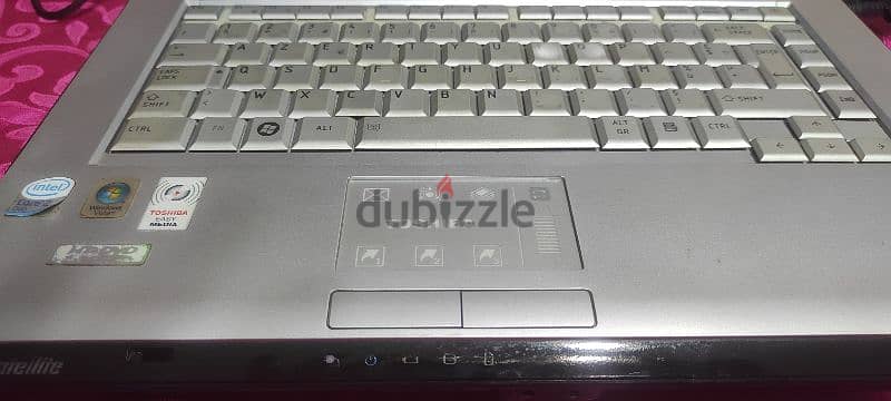 لاب توب توشيبا-laptop toshiba satellite harmen/kardon 5