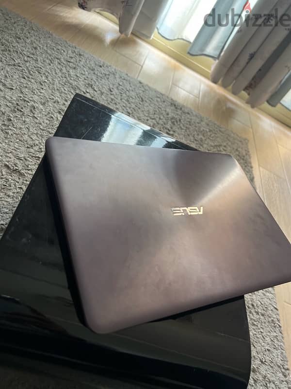 ASUS zen book ux 305 1