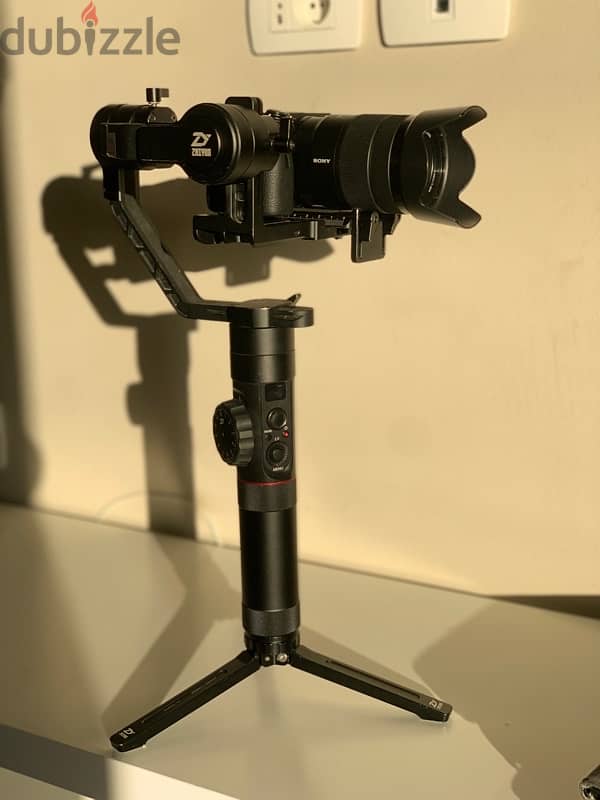 for sale Sony a6600 with lens 18:135mm and ZHIYUN Gamble 5