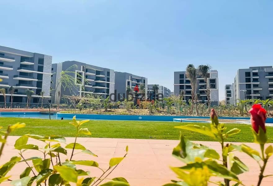 A great opportunity to buy a ready-to-move-in apartment, 127 sqm, in October, in Sun Capital Compound, with a direct view of the Lagoon, available for 0