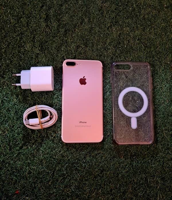 Iphone 7 Plus 32 | ايفون ٧ بلس روز جولد بحاله ممتازه 7